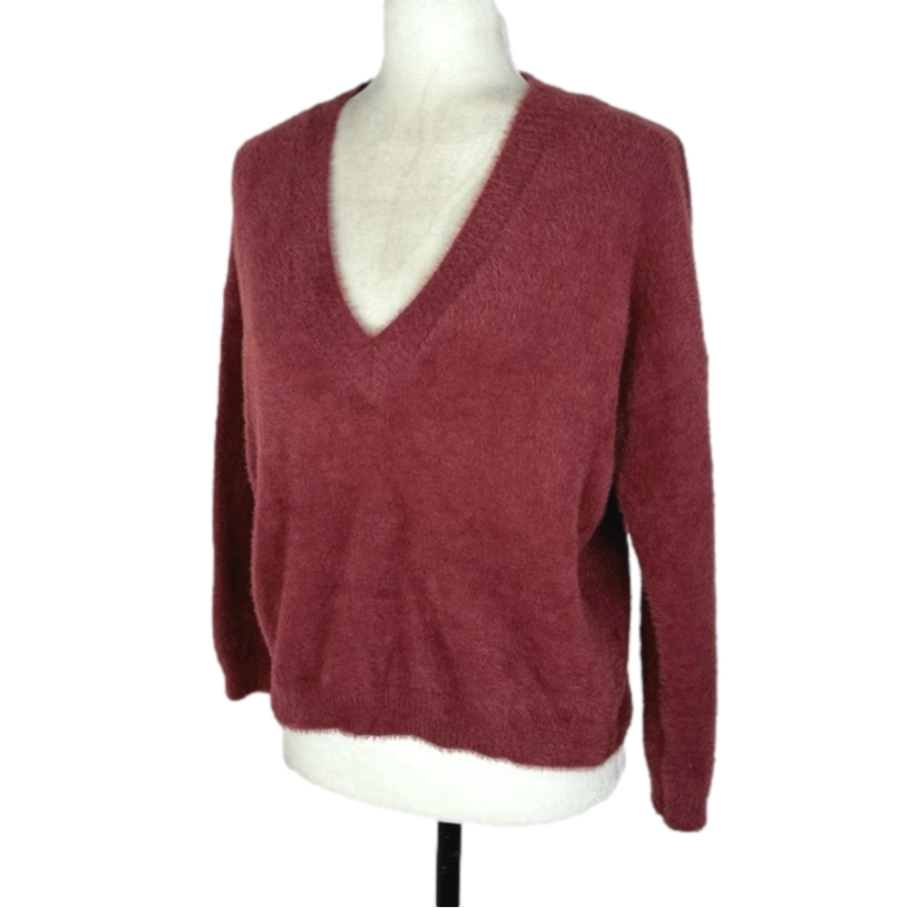 Forever 21 fuzzy burgundy sweater
